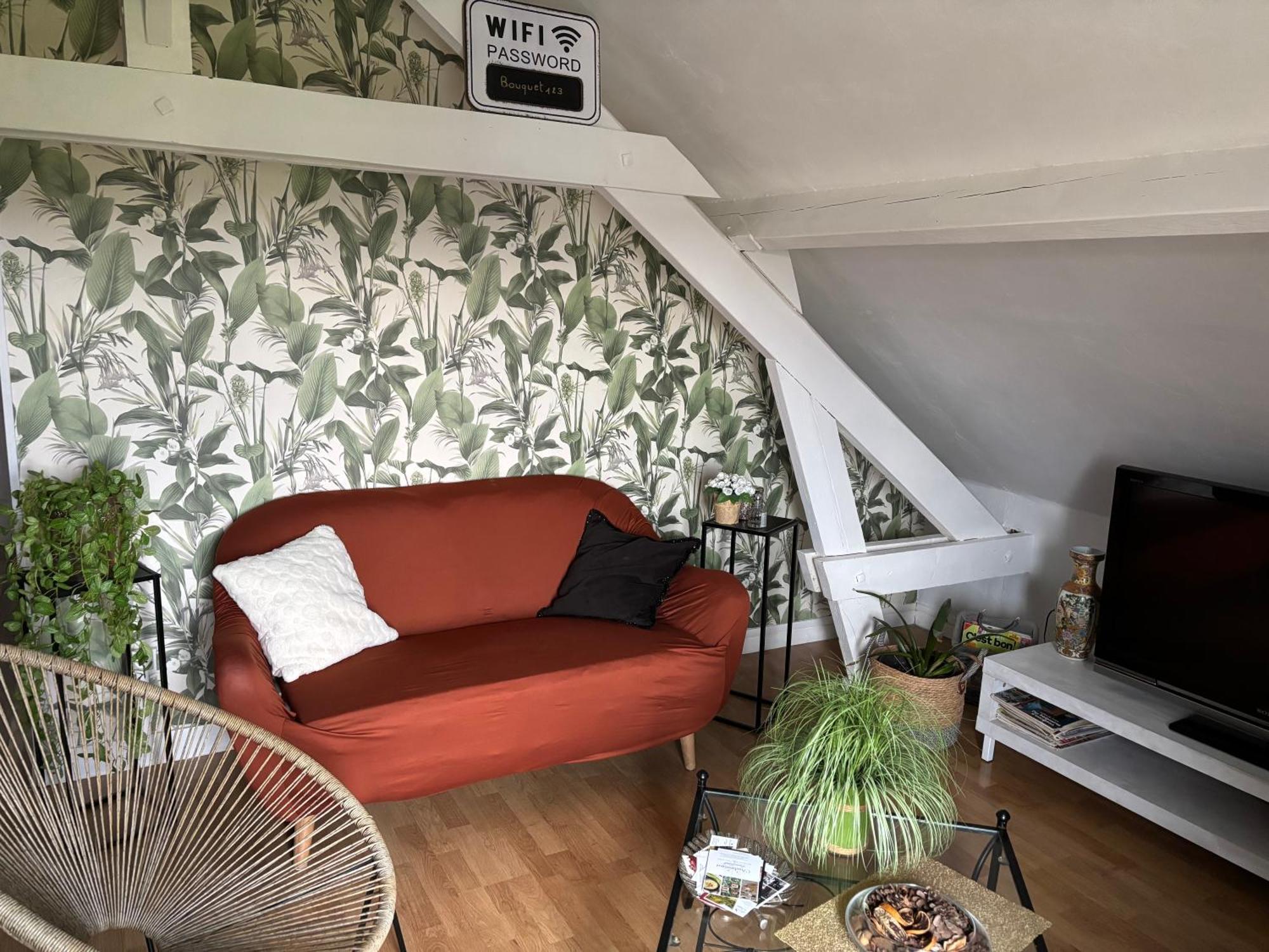 Une Ambiance Cosy Avec Jardin Privatif Nassandres Eksteriør billede