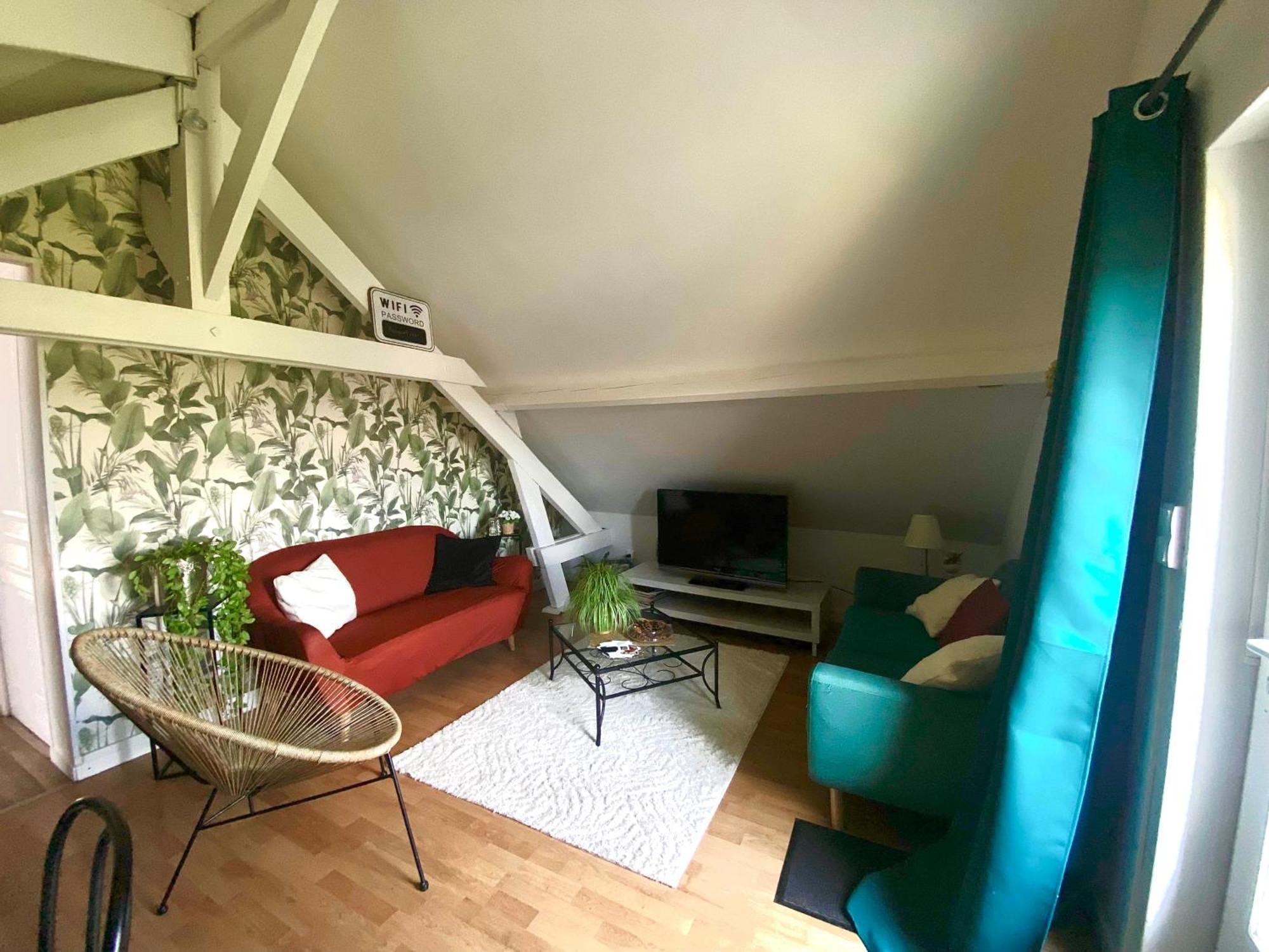 Une Ambiance Cosy Avec Jardin Privatif Nassandres Eksteriør billede